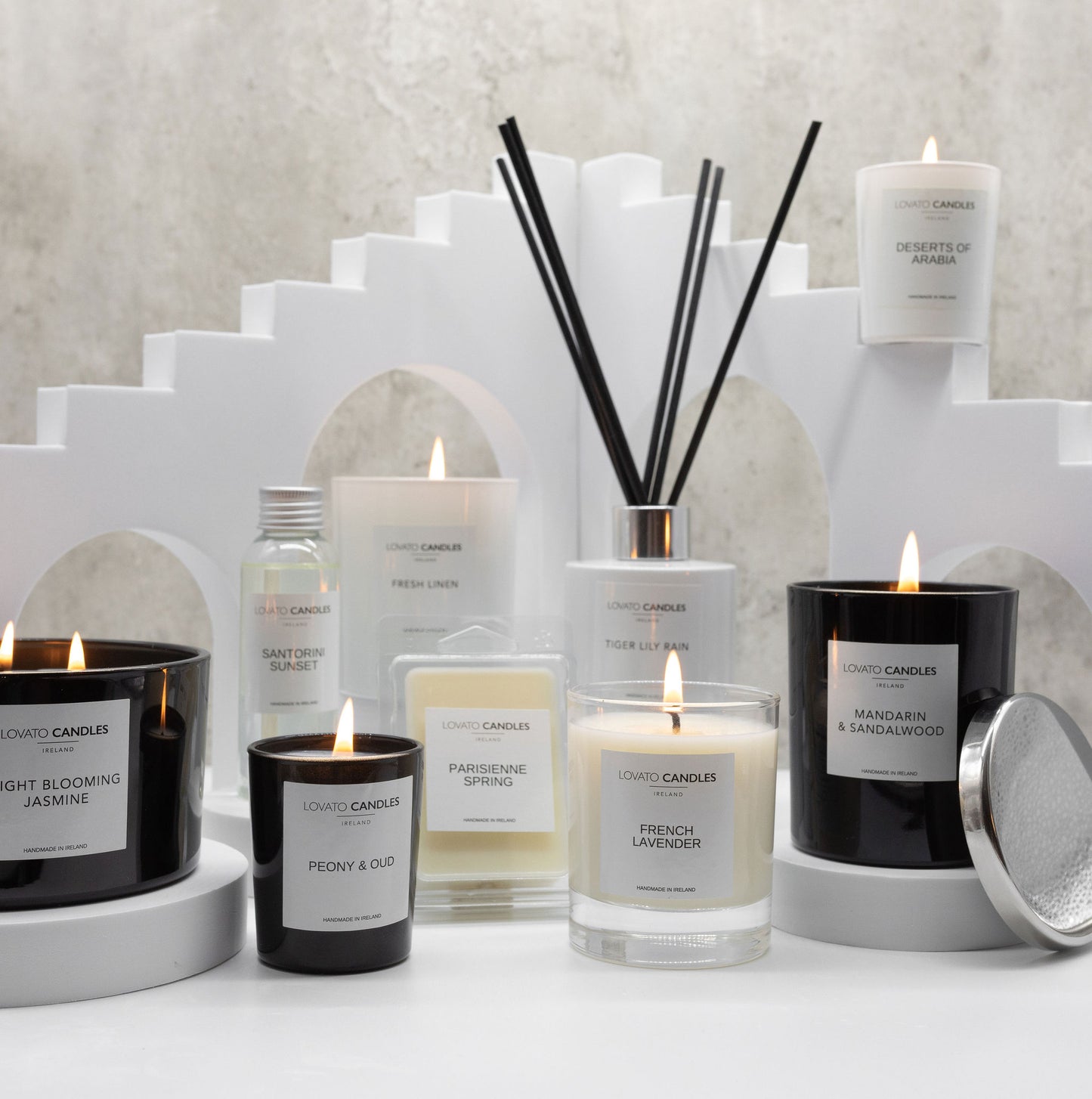 Black 3-Wick Candle - Peony & Oud