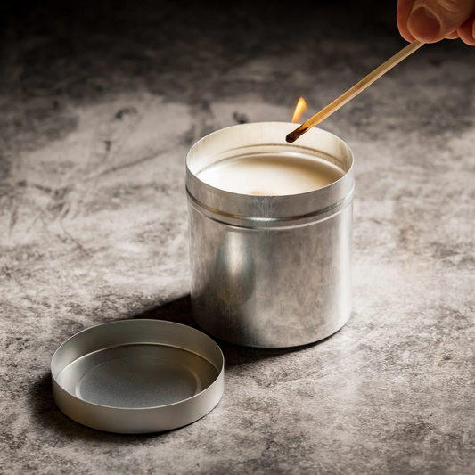 Silver Tin Candle - Peony & Oud