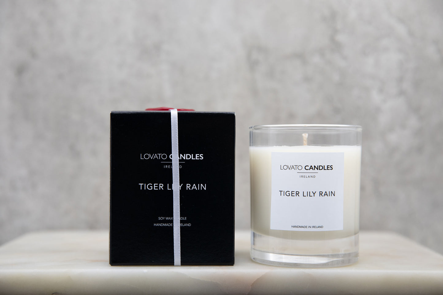 Clear Scented Candle with Luxury Black Box - Tiger Lily Rain