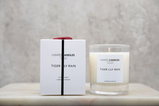 Clear Scented Candle with Luxury White Box - Tiger Lily Rain