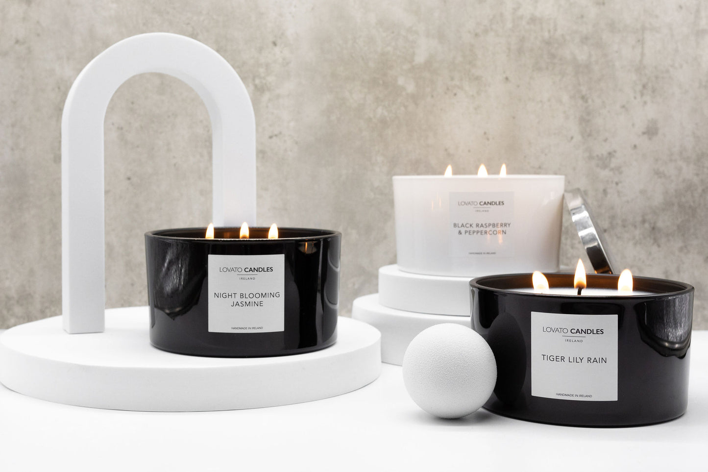 White 3-Wick Candle - Black Orchid